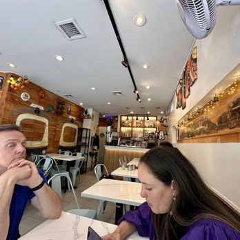 Top Thai - Inside at 2:40 on a Thurs- sill lunch special prices - Thai Near Me - New York, New York Top Thai - Inside at 2:40 on a Thurs- sill lunch special prices - Thai Near Me - New York, New York