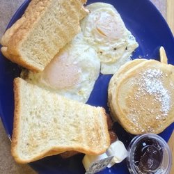 Snoozy's Cafe - Breakfast