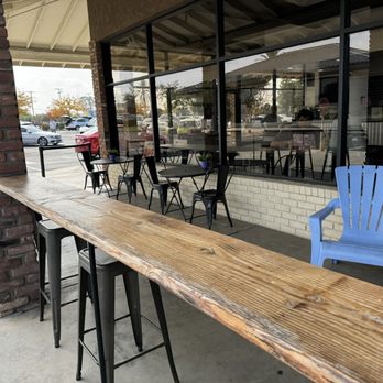 Joyful Noise Coffee - Outdoor searing on the side - Coffee & Tea Near Me - Menifee, California