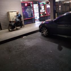 Zee smoke shop