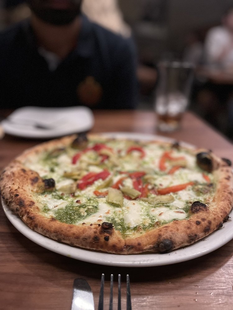 Social spots from Pizza e Vino
