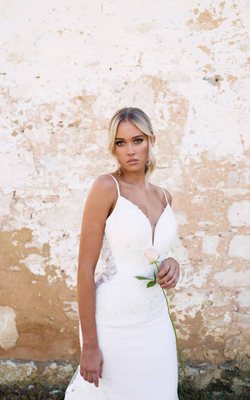 Angela's Bridal by null