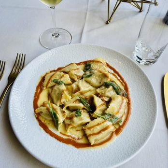 La Stella Cucina Verace - Veal Ossobuco stuffed Agnolotti Pizzicati - Italian Near Me - Dallas, Texas La Stella Cucina Verace - Veal Ossobuco stuffed Agnolotti Pizzicati - Italian Near Me - Dallas, Texas
