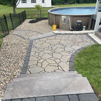 AC Outdoors - Paver walkway with steps and retaining wall - Landscaping Near Me - Troy, Missouri