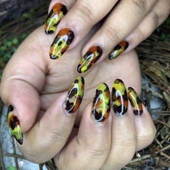 Varnish Lab - Tortoise nails - Nail Salons Near Me - Playa Vista, California Varnish Lab - Tortoise nails - Nail Salons Near Me - Playa Vista, California