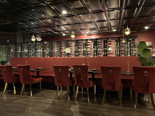 Ve La Thai Fine Dining Restaurant & Wine by null