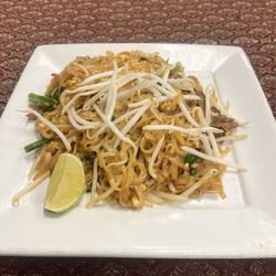 Swadee Thai - Beef 18. Pad Thai Noodles with beef