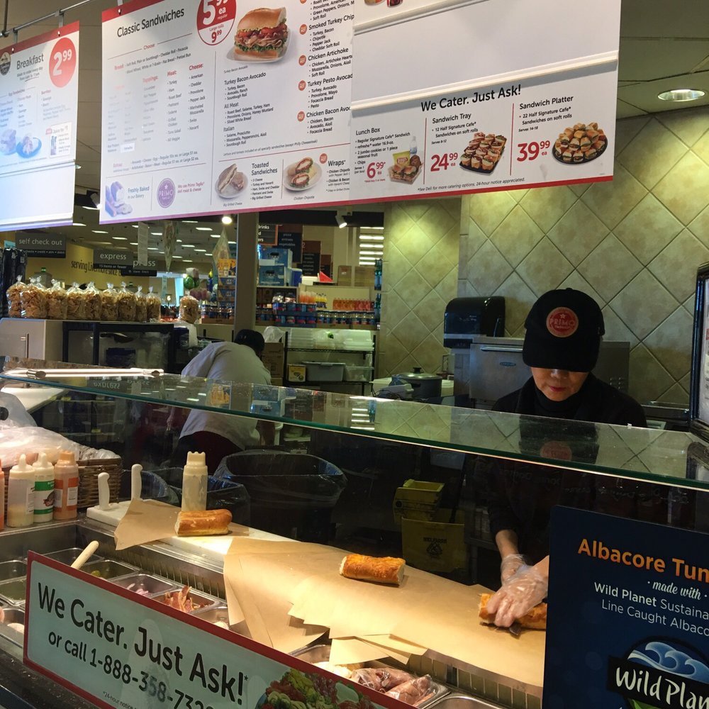 Safeway - Getting my sandwich made - Grocery Near Me - Livermore, California