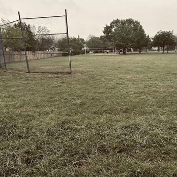 Old Town Park - View from one end of the park - Parks Near Me - Georgetown, Texas