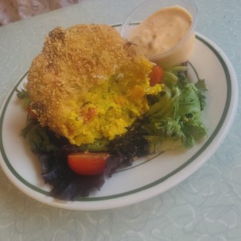 Chef Darrell’s Mountain Diner - Seafood risotto cake - American Near Me - Blue Mountain Lake, New York Chef Darrell’s Mountain Diner - Seafood risotto cake - American Near Me - Blue Mountain Lake, New York