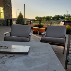 Stonehome Brewing - Outside dining