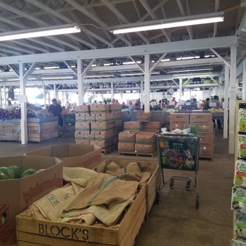 Block's Stand & Greenhouse - Farmers Market Near Me - Romulus, Michigan