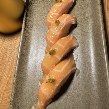 Sushi Tomoki - Salmon belly - Sushi Bars Near Me - Los Angeles, California