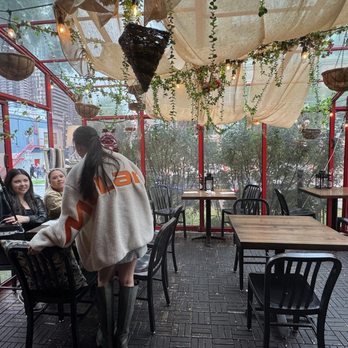 An An Kitchen & Bar - Patio - Vietnamese Near Me - Calgary, Alberta