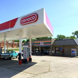 7-Eleven - Building Exterior