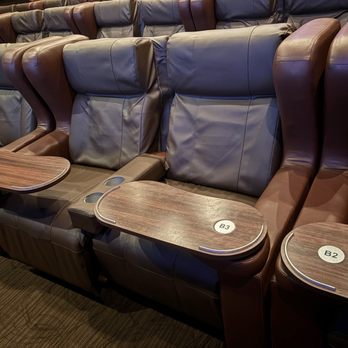 CMX CinéBistro Waverly Place - Cinema Near Me - Cary, North Carolina CMX CinéBistro Waverly Place - Cinema Near Me - Cary, North Carolina