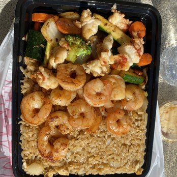 El Barbabachi Grill - Shrimp and lobster with fried rice. - Teppanyaki Near Me - Rowland Heights, California