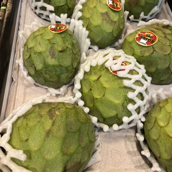 Mercado D Triana - Custard apple - Public Markets Near Me - Seville, SE