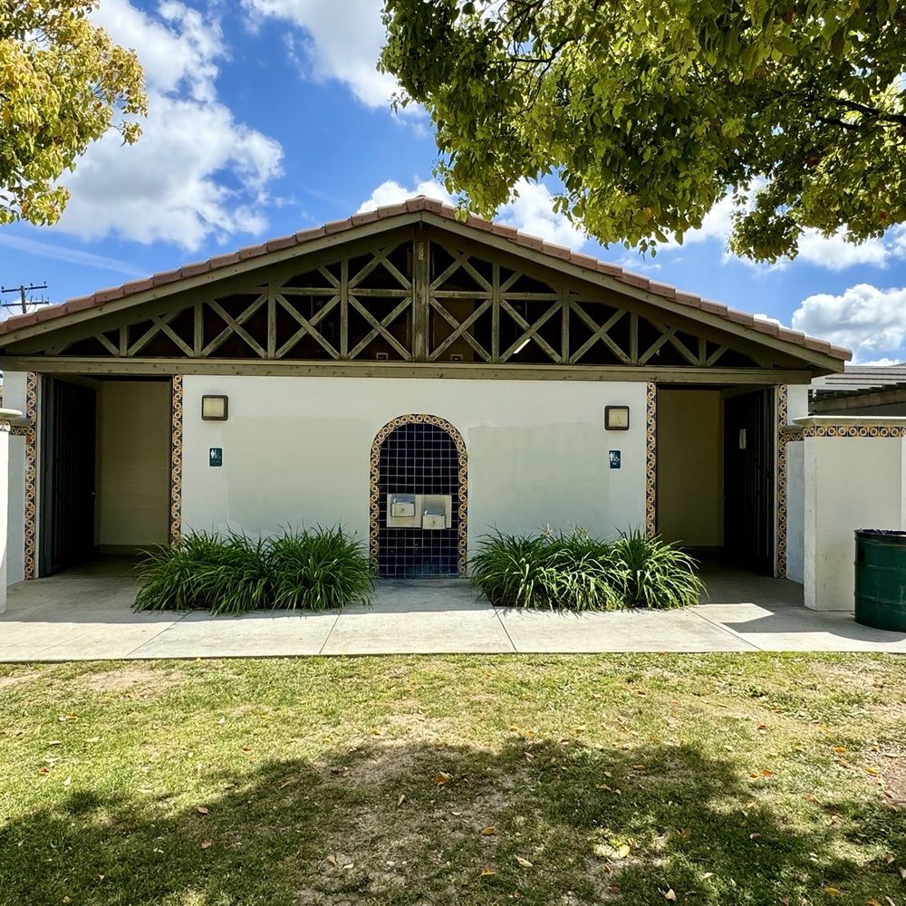 Brio Park - Restrooms near the playground - Parks Near Me - La Habra, California