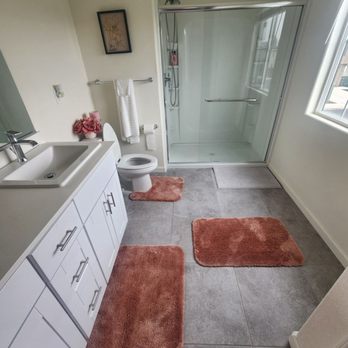 Valley Clean - 3rd bathroom - Home Cleaning Near Me - Elk Grove, California