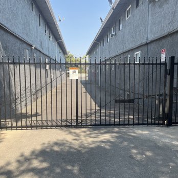 Solorzano Fence Company - Fence - Fences & Gates Near Me - Pasadena, California Solorzano Fence Company - Fence - Fences & Gates Near Me - Pasadena, California