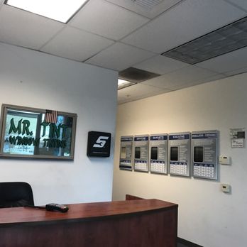 Mr Tint - Office / Waiting room w/free drinks in the fridge. - Home Window Tinting Near Me - Norco, California
