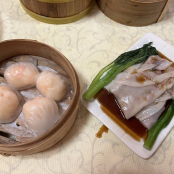 Dim Sum Club - Har Gow and Beef Rice Rolls - Dim Sum Near Me - San Francisco, California Dim Sum Club - Har Gow and Beef Rice Rolls - Dim Sum Near Me - San Francisco, California