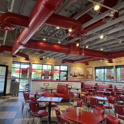 Freddy's Frozen Custard & Steakburgers