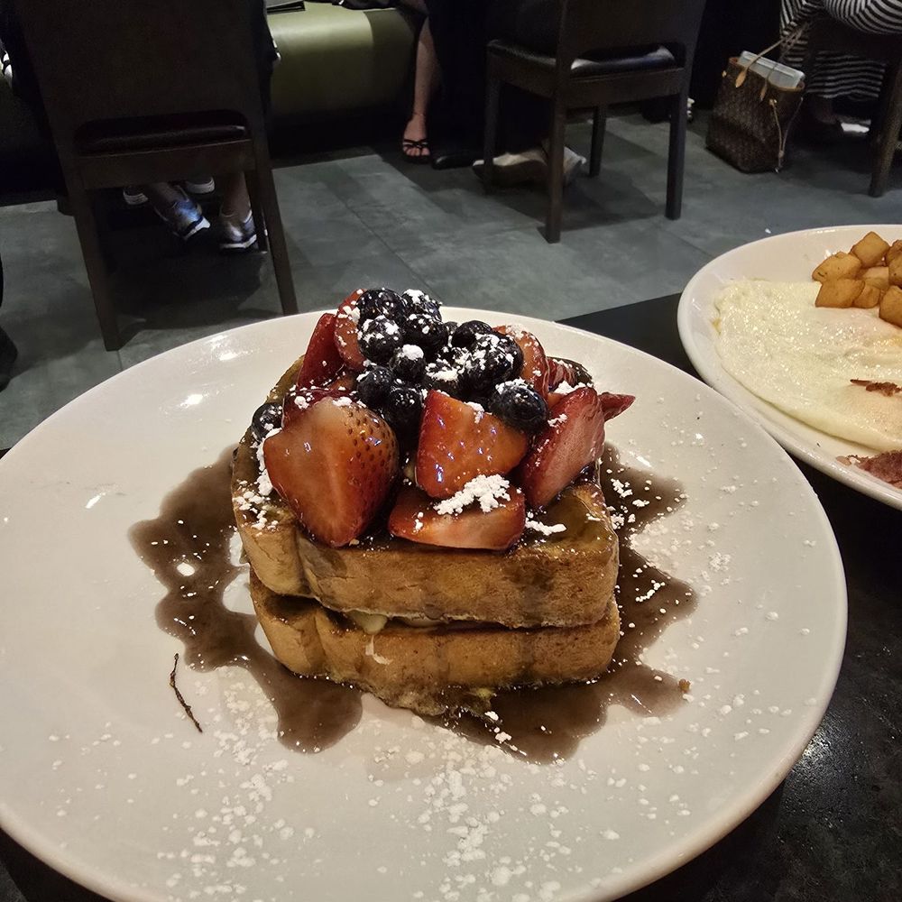 The Hudson Cafe - Very Berry Stuffed French Toast - Breakfast & Brunch Near Me - Detroit, Michigan The Hudson Cafe - Very Berry Stuffed French Toast - Breakfast & Brunch Near Me - Detroit, Michigan