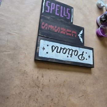 Board & Brush - Paint & Sip Near Me - Arlington, Texas