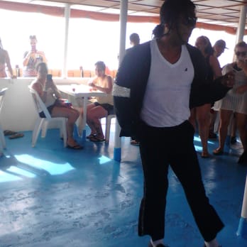 Dancer - Mexican Micheal Jackson Who knew, lol lol - Boat Tours Near Me - Cancún, ROO
