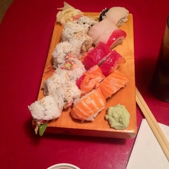 Shogun Sushi - Rainbow roll & spicy tuna roll - Sushi Bars Near Me - Palmdale, California Shogun Sushi - Rainbow roll & spicy tuna roll - Sushi Bars Near Me - Palmdale, California