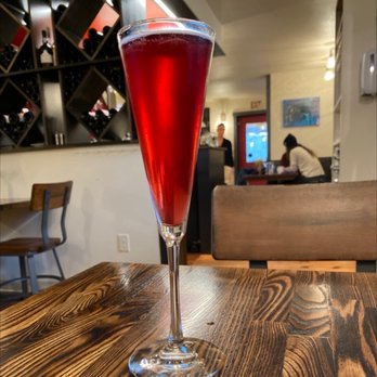 Spoonline Bistro - Pom mimosa - Wine Bars Near Me - Girdwood, Alaska