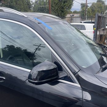 Auto Glass LA - Windshield and front passenger side window after replacement - Auto Glass Services Near Me - Tarzana, California