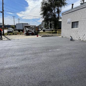 Happy Asphalt Paving - Masonry/Concrete Near Me Happy Asphalt Paving - Masonry/Concrete Near Me
