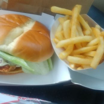 Jack in the Box - Spicy Chicken Combo - Burgers Near Me - Columbus, Texas