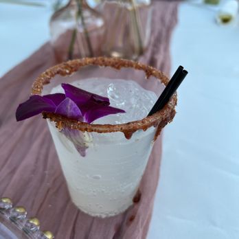 Salud Cocktail Bar - Paloma - Bartenders Near Me