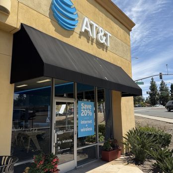 AT&T Store - On Fletcher Parkway and Amaya in same shopping center as Albertsons. - Mobile Phones Near Me - La Mesa, California AT&T Store - On Fletcher Parkway and Amaya in same shopping center as Albertsons. - Mobile Phones Near Me - La Mesa, California