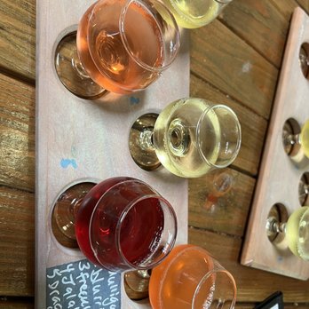 Chubby Cheeks Meadery - Mead flight - Meaderies Near Me - Temecula, California