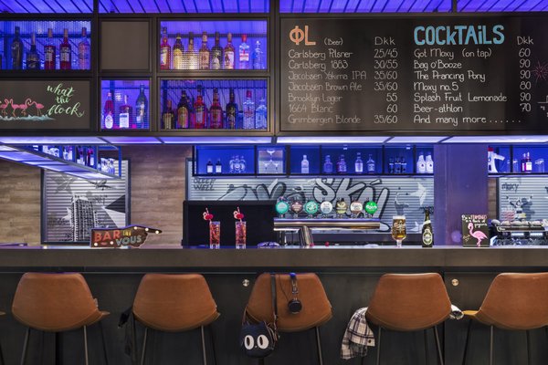 Moxy Copenhagen Sydhavnen by null