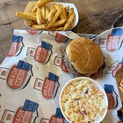 Bar B Que Station - Small plate Pulled Pork - side coleslaw and fries