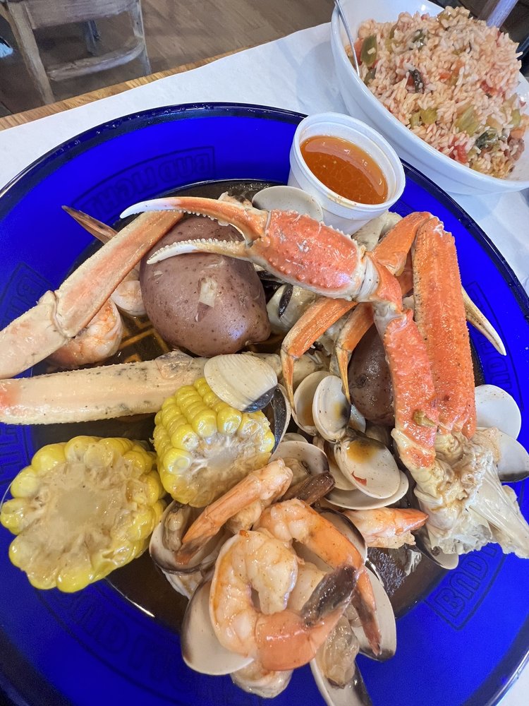 LULU’S SEAFOOD KITCHEN Updated October 2024 12210 W Markham St