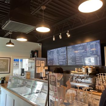 American Honey Creamery - Serving ice cream and coffees and breakfast items. - Coffee & Tea Near Me - Apollo Beach, Florida American Honey Creamery - Serving ice cream and coffees and breakfast items. - Coffee & Tea Near Me - Apollo Beach, Florida