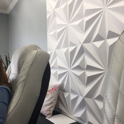 Refresh Nail Care - Love the accent wall!