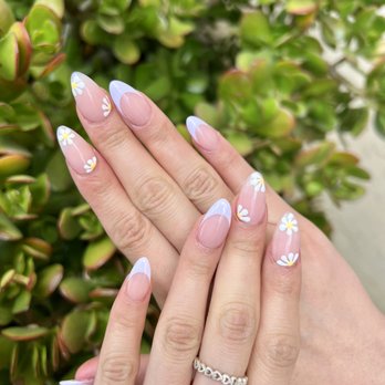 Paradise Nails - Spring flowers! - Nail Technicians Near Me - San Jose, California