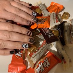 Genesis Mikaela Nail Bar