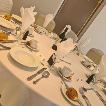 Lindleys Catering - Caterers Near Me - Warrington, WGN