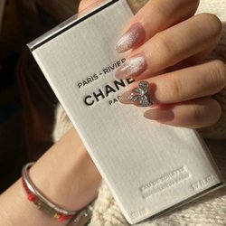 The M Nails