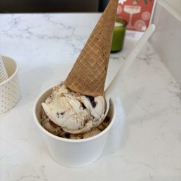 One scoop! One scoop!