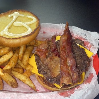 Beth's Burger Bar - Bacon Double Burger - American Near Me - Orlando, Florida Beth's Burger Bar - Bacon Double Burger - American Near Me - Orlando, Florida